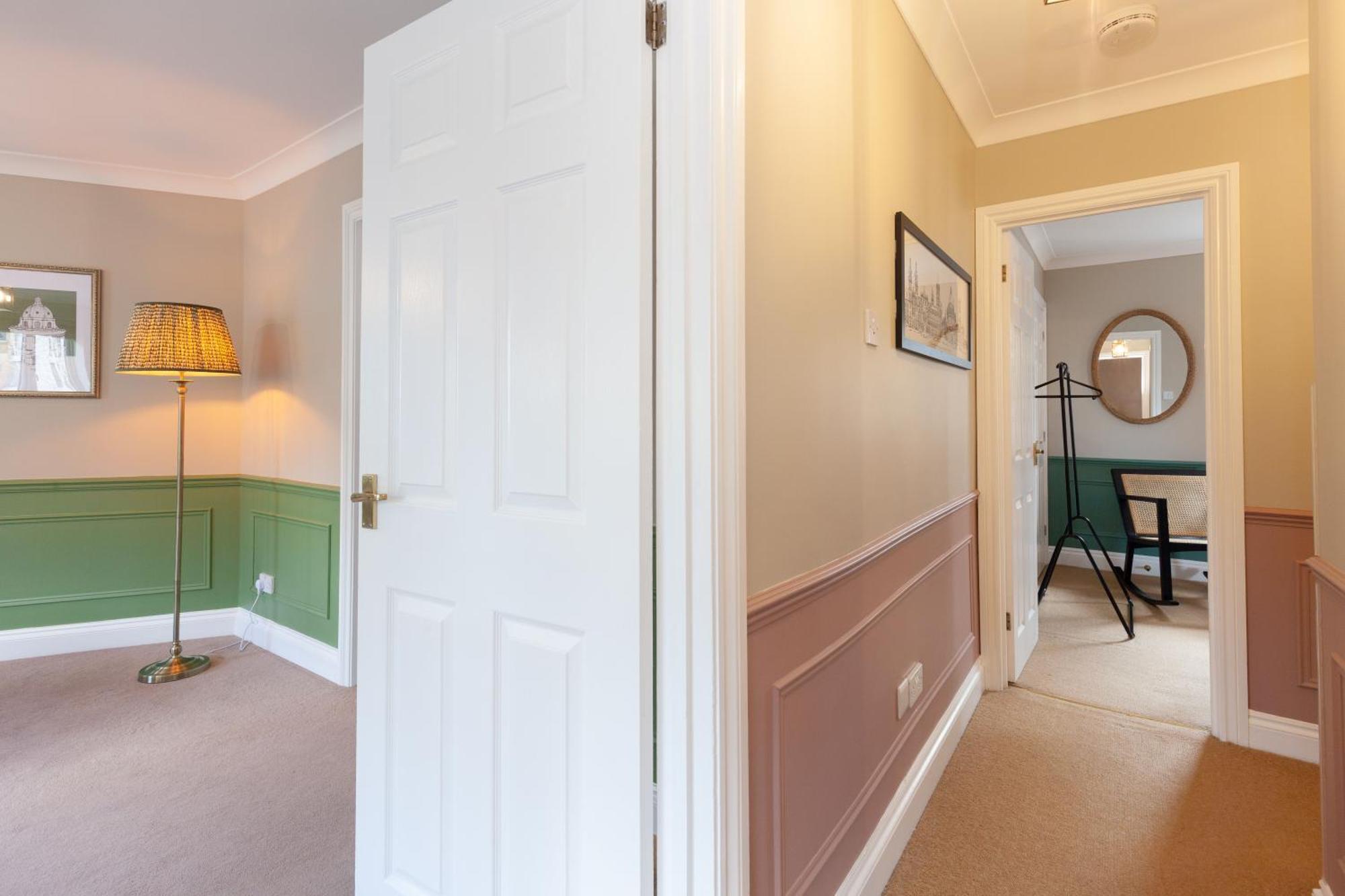 A Gem Nestled In The Heart Of Oxford With Parking! Appartement Buitenkant foto
